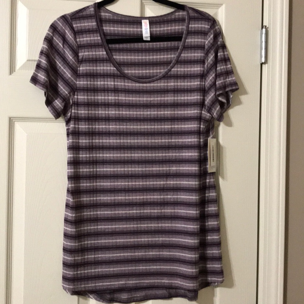 LuLaRoe striped Classic T size L